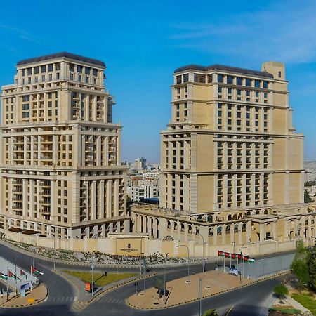 The Ritz-Carlton, Amman Amã Exterior foto Residential complex in Amman