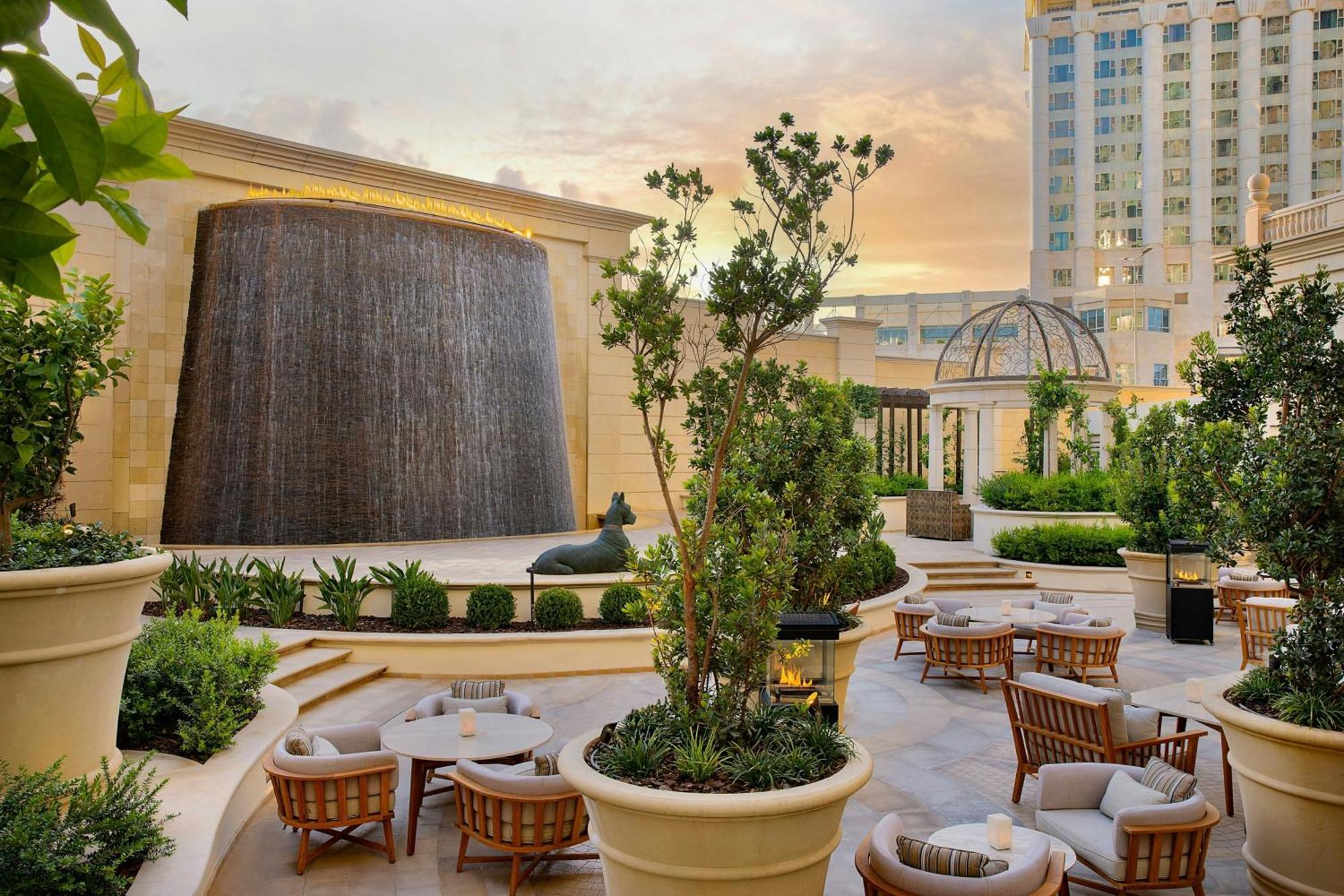 The Ritz-Carlton, Amman Amã Exterior foto The Waterfall at Wynn