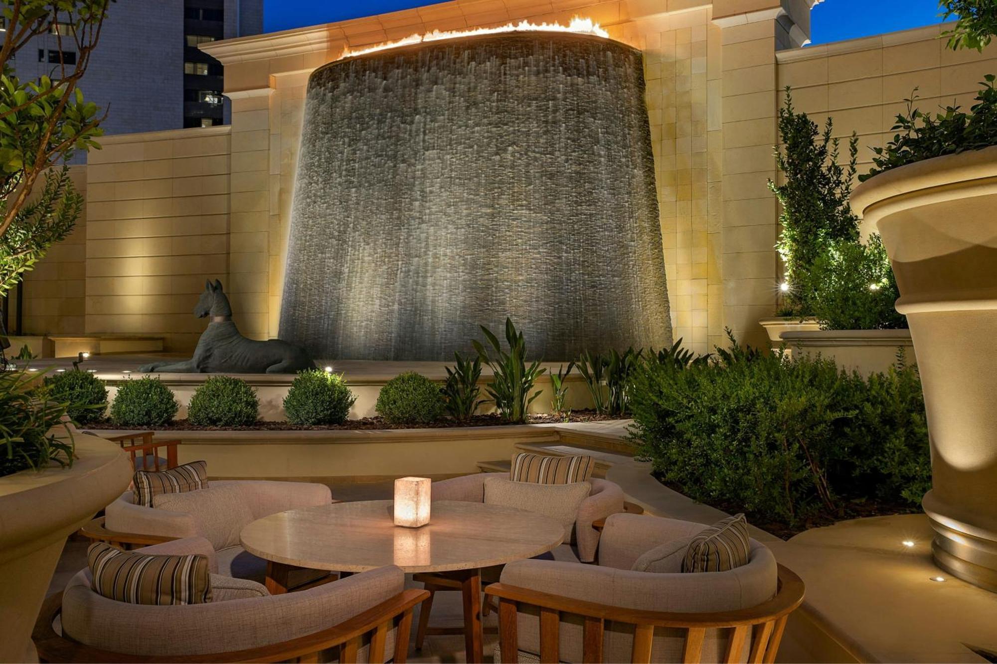 The Ritz-Carlton, Amman Amã Exterior foto The Waterfall at the Wynn