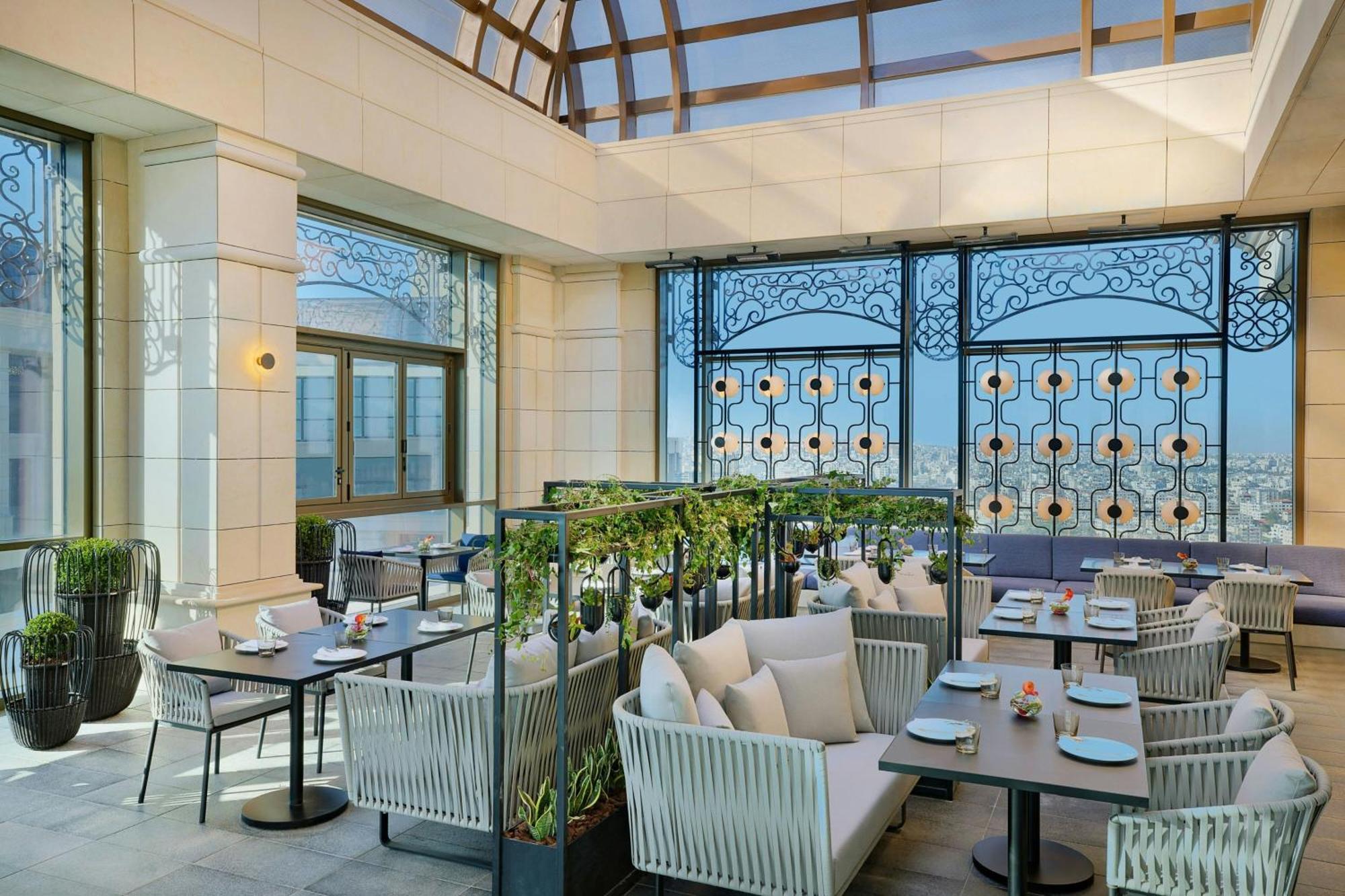 The Ritz-Carlton, Amman Amã Exterior foto The Terrace