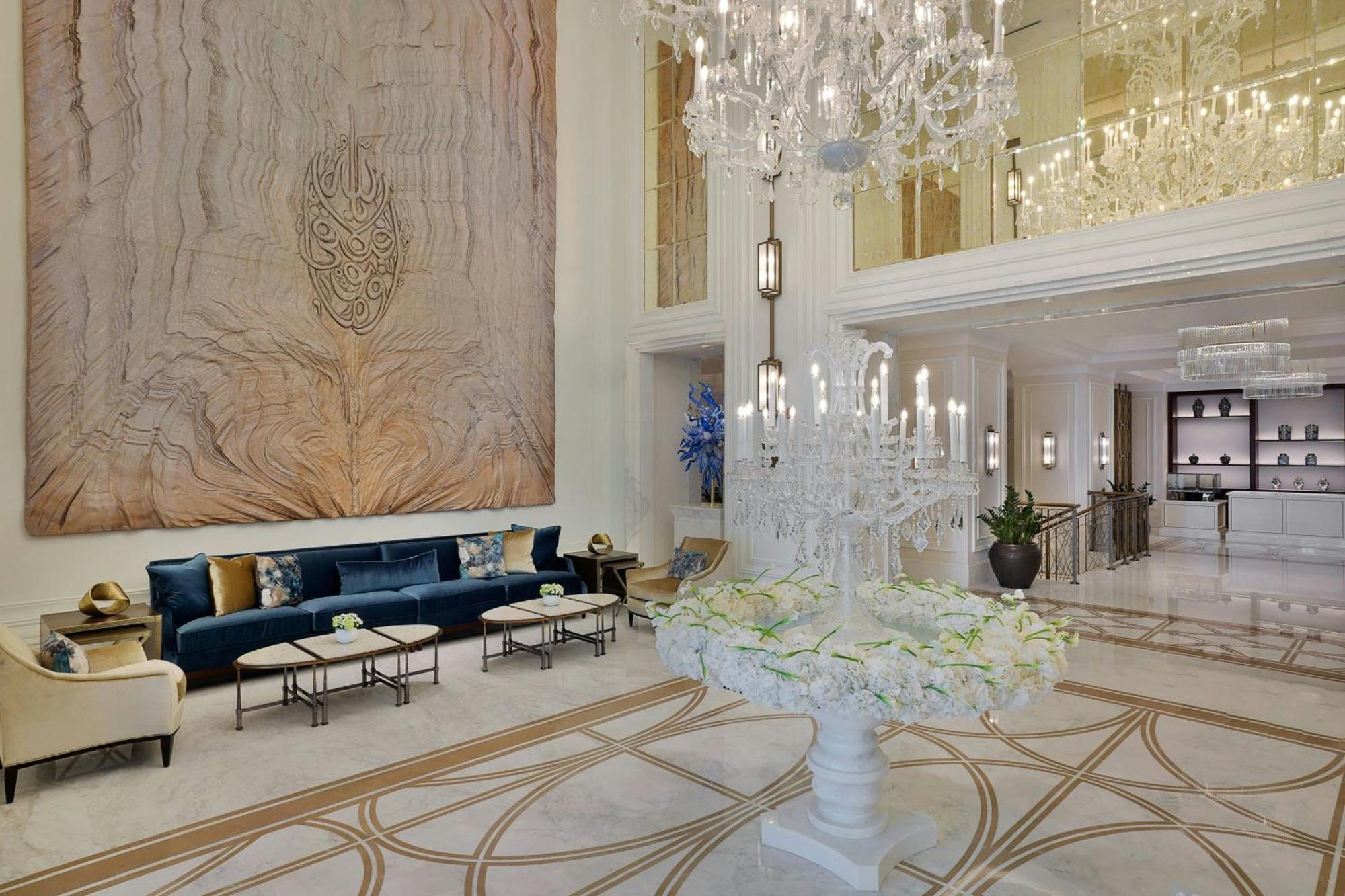 The Ritz-Carlton, Amman Amã Exterior foto The lobby of the hotel